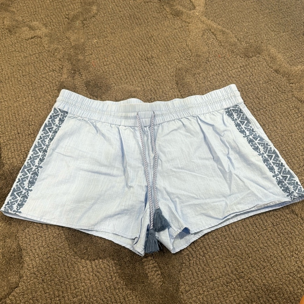Vineyard vines shorts